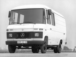Mercedes-Benz L508D Kastenwagen mit Doppelkabine 1981 года